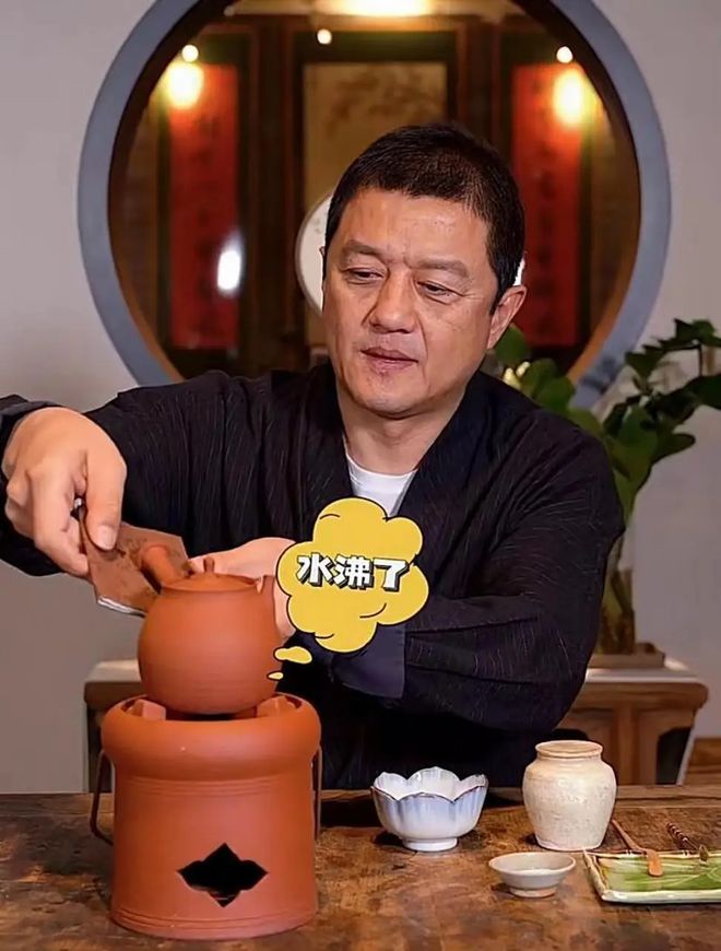 易游体育官网两天4个瓜顶流女星爱情、自曝被性侵、官宣仳离都是大瓜(图11)
